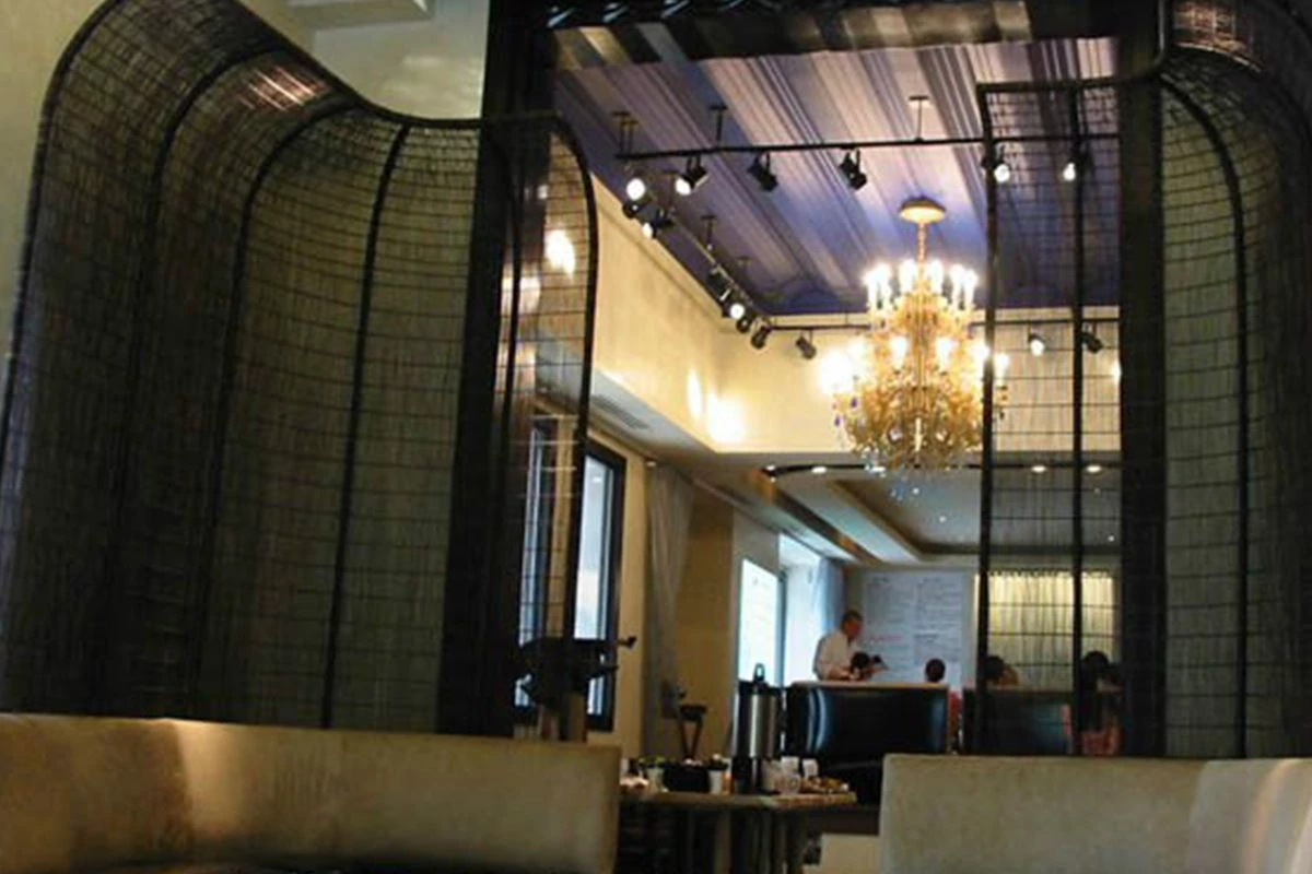 210 Washington Square Restaurant